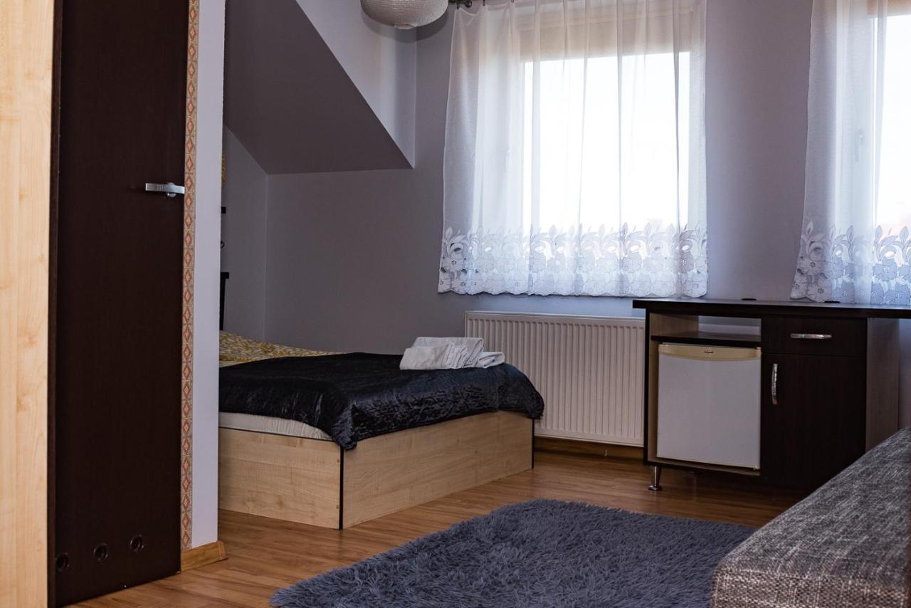 Na Fali Pokoje Goscinne Łeba Eksteriør billede